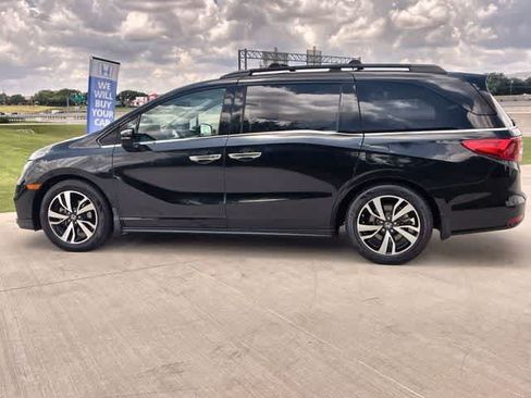 Used 2020 Honda Odyssey Elite image 4
