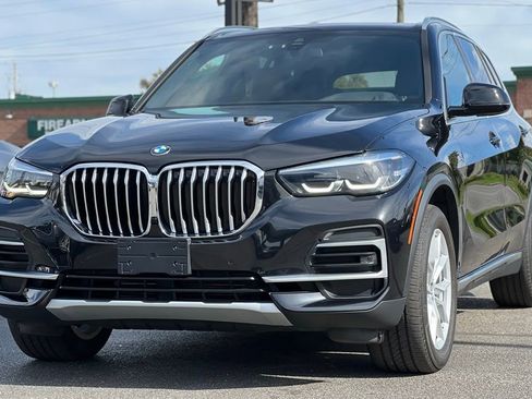 Used 2023 BMW X5 xDrive40i w/ Premium Package image 11