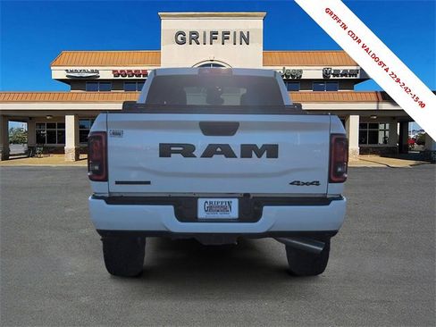 New 2025 RAM 3500 Big Horn image 8