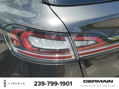 Certified 2020 Lincoln Nautilus Reserve w/ Cargo Utility Package AWD/4WD image 15