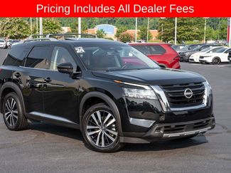 Used 2024 Nissan Pathfinder Platinum AWD/4WD video 1