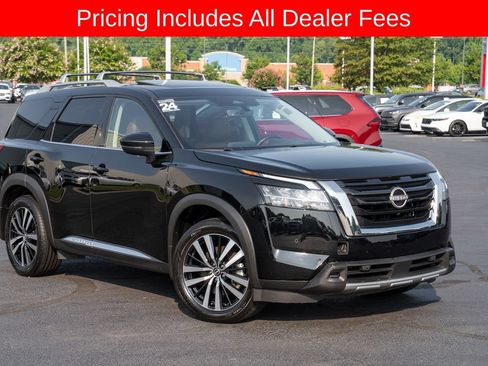 Used 2024 Nissan Pathfinder Platinum AWD/4WD image 1