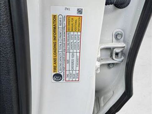 Used 2018 Honda Pilot Touring image 15