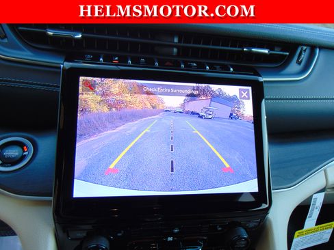 New 2025 Jeep Grand Cherokee Limited image 29