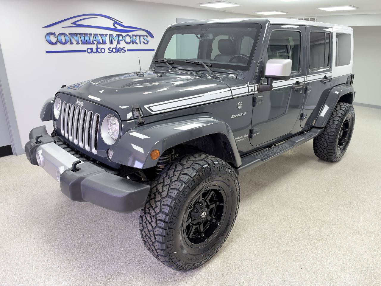 Used 2017 Jeep Wrangler Unlimited Sahara w/ Quick Order Package 24E Chief AWD/4WD image 2