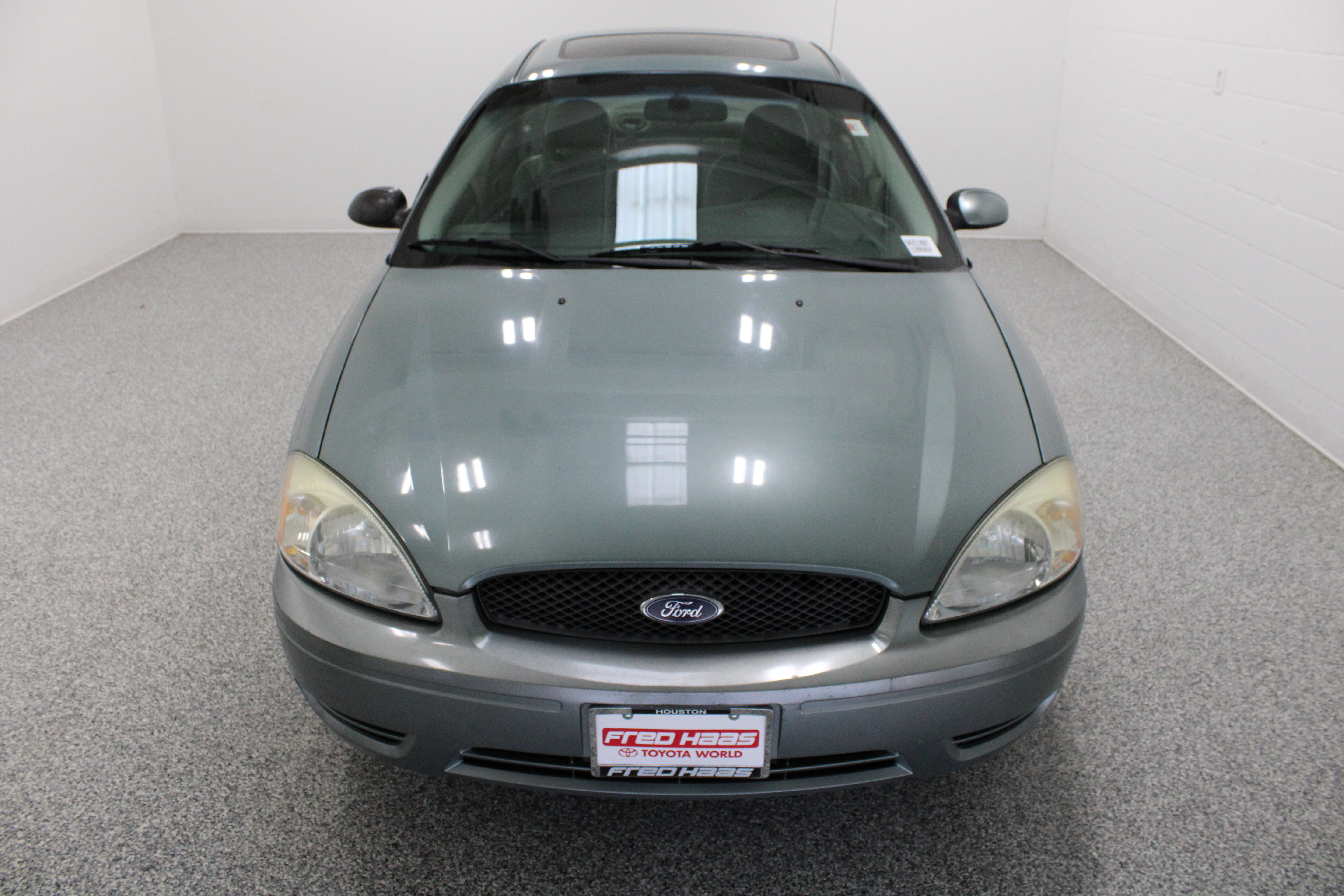 Used 2006 Ford Taurus SEL FWD image 3