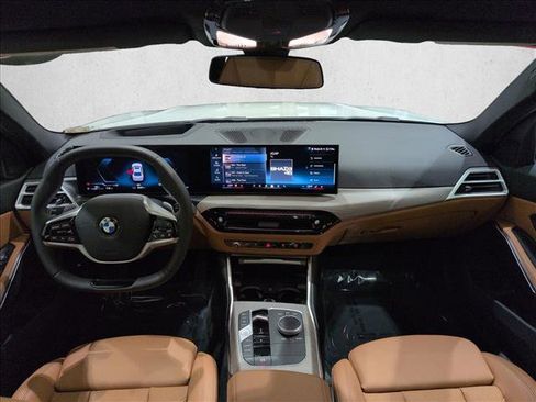 Used 2025 BMW 330i xDrive Sedan image 19