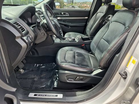 Used 2018 Ford Explorer Sport w/ Equipment Group 401A AWD/4WD image 16