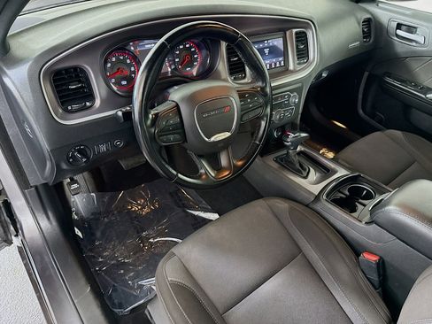 Used 2022 Dodge Charger SXT w/ Driver Convenience Group image 23