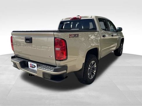 Used 2022 Chevrolet Colorado Z71 AWD/4WD image 8