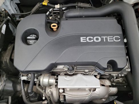 Used 2019 Chevrolet Equinox LS image 30