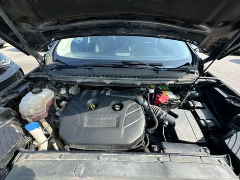 Used 2018 Ford Edge Titanium w/ Equipment Group 302A AWD/4WD image 31