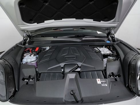 New 2026 Porsche Cayenne AWD/4WD image 36