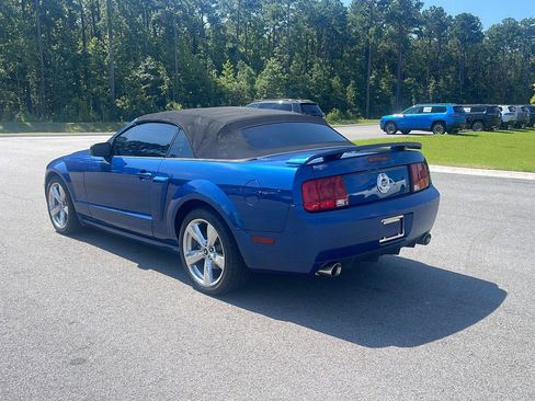 Used 2009 Ford Mustang GT RWD image 6