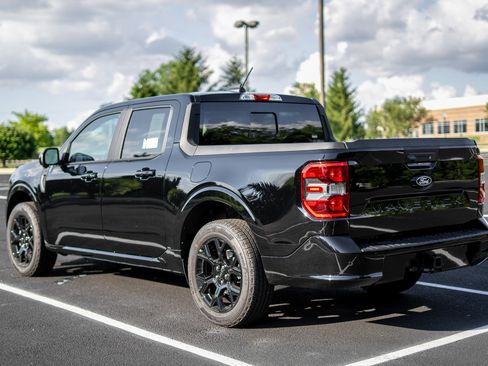 New 2025 Ford Maverick Lobo image 8
