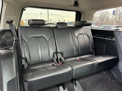 Used 2021 Ford Expedition Platinum image 15