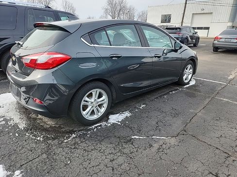 Used 2017 Chevrolet Cruze LT w/ Sun And Sound Package image 6