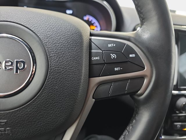 Used 2021 Jeep Grand Cherokee Laredo X AWD/4WD image 17