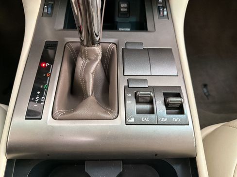 Used 2012 Lexus GX 460 AWD/4WD image 23