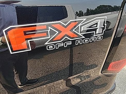 Used 2024 Ford Ranger XLT w/ FX4 Off-Road Package AWD/4WD image 6