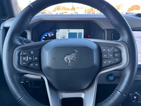 Certified 2024 Ford Bronco Wildtrak image 24