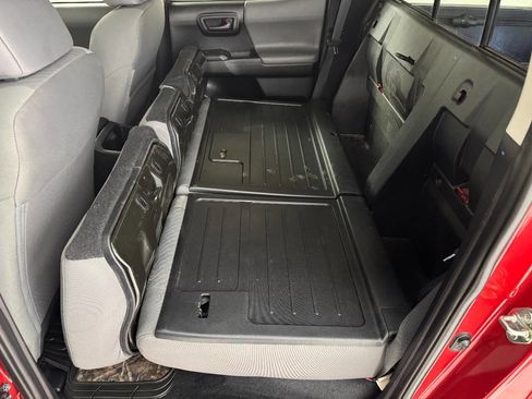 Used 2021 Toyota Tacoma SR5 image 37