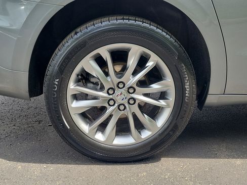 Used 2023 Buick Enclave Avenir w/ Avenir Technology Package AWD/4WD image 5