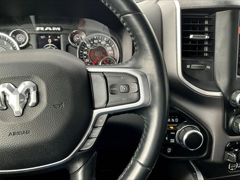Used 2022 RAM 1500 Big Horn AWD/4WD image 11