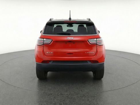 Used 2025 Jeep Compass Limited image 7