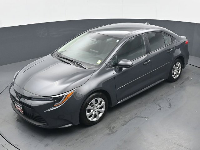 Used 2026 Toyota Corolla LE w/ Body Protection Package (TMS) FWD image 33