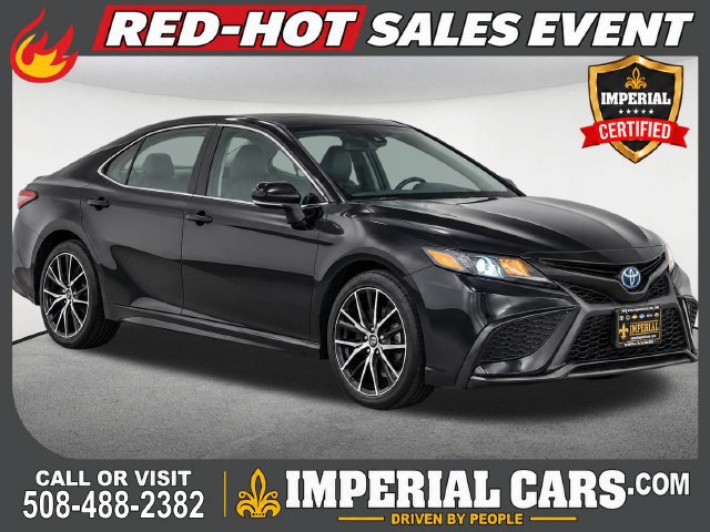 Used 2024 Toyota Camry SE FWD image 1