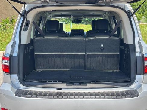 Used 2023 Nissan Armada Platinum w/ Captain's Chairs Package AWD/4WD image 11