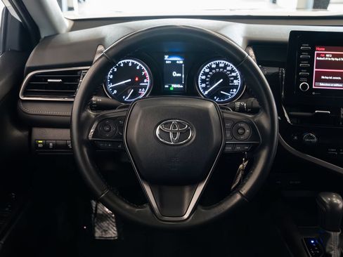 Used 2024 Toyota Camry SE FWD image 12