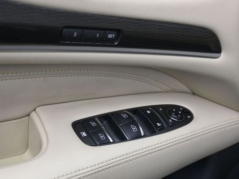 Used 2019 INFINITI QX60 Luxe w/ Essential Package image 17