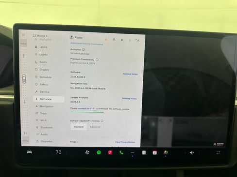 Used 2022 Tesla Model X Base image 43