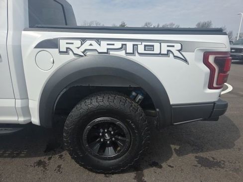 Used 2018 Ford F150 Raptor w/ Equipment Group 802A Luxury image 11