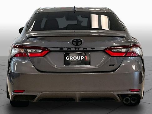 Used 2023 Toyota Camry SE FWD image 4
