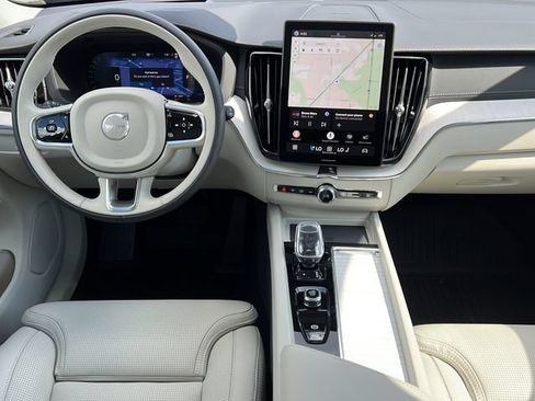 New 2026 Volvo XC60 T8 Ultra w/ Protection Package Premier AWD/4WD image 10