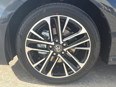 New 2026 Toyota Camry Hybrid AWD/4WD image 28