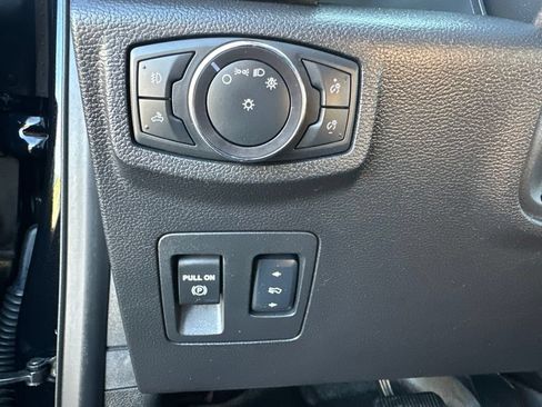 Used 2018 Ford F150 XLT w/ Equipment Group 302A Luxury AWD/4WD image 12