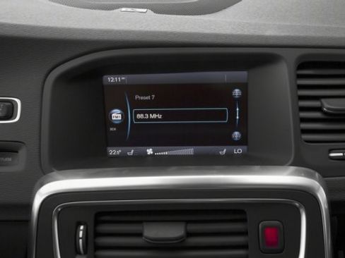 Used 2015 Volvo S60 T5 Premier w/ Convenience Package image 9