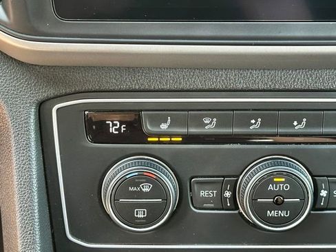 Used 2021 Volkswagen Atlas SE image 29