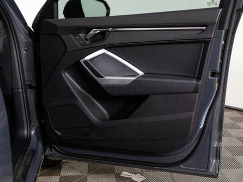 Used 2022 Audi Q3 2.0T Premium Plus image 41