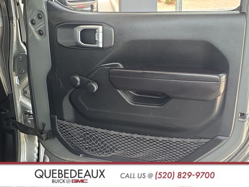 Used 2019 Jeep Wrangler Sport AWD/4WD image 24