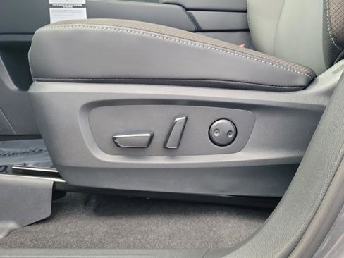 New 2026 Nissan Pathfinder SL w/ SL Premium Package image 24