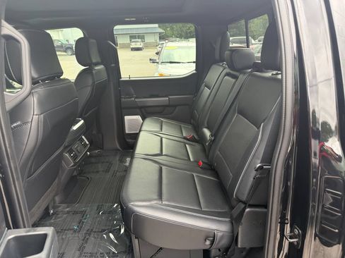Used 2025 Ford F150 Lariat w/ Equipment Group 502A High AWD/4WD image 29
