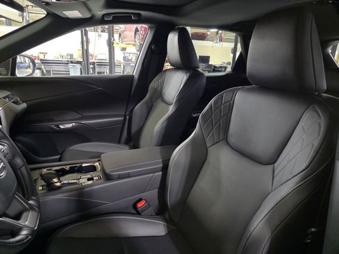 Used 2025 Lexus RX 350 Premium image 22