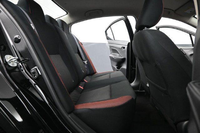 Used 2024 Nissan Versa SR FWD image 20