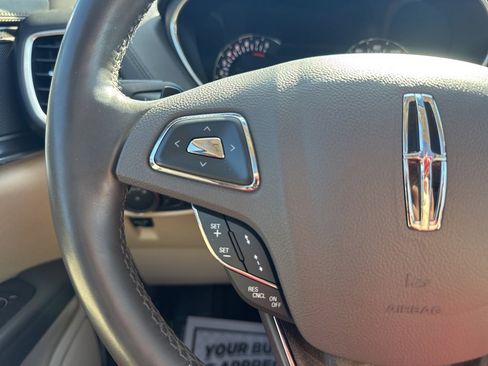 Used 2017 Lincoln MKX Reserve w/ Driver Assistance Package image 14