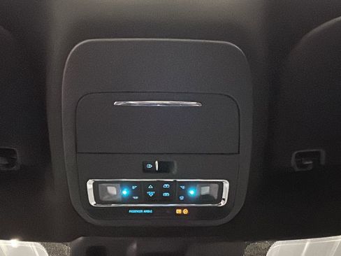 Used 2026 Ford F450 Platinum image 37